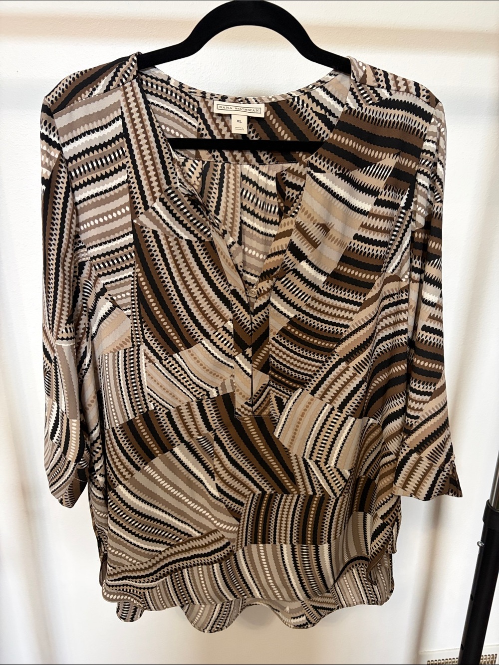 Dana Buchman Brown black  & Beige Geometric V-Neck three quarter sleeve Tunic